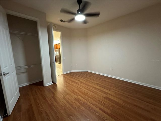 5049 SHOREWAY LOOP 10301, Orlando, FL 32819