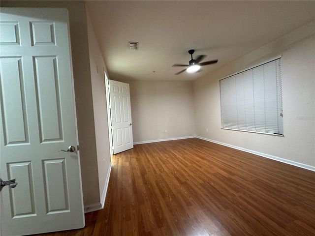 5049 SHOREWAY LOOP 10301, Orlando, FL 32819