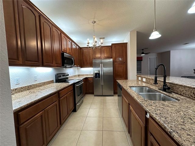 5049 SHOREWAY LOOP 10301, Orlando, FL 32819