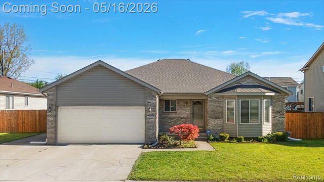 15948 Venice Avenue, Clinton Charter Township, MI 48035