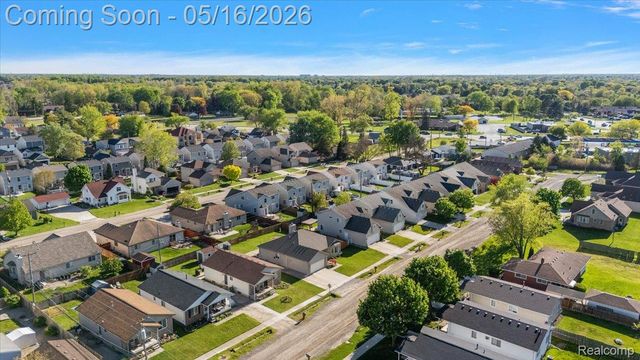 15948 Venice Avenue, Clinton Charter Township, MI 48035