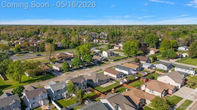15948 Venice Avenue, Clinton Charter Township, MI 48035