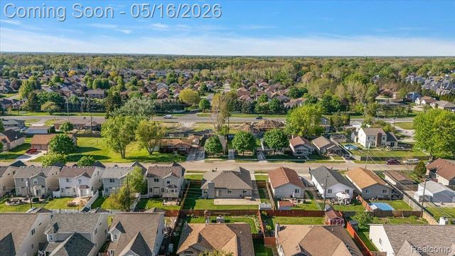 15948 Venice Avenue, Clinton Charter Township, MI 48035