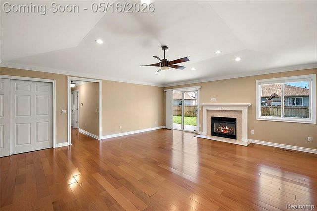 15948 Venice Avenue, Clinton Charter Township, MI 48035