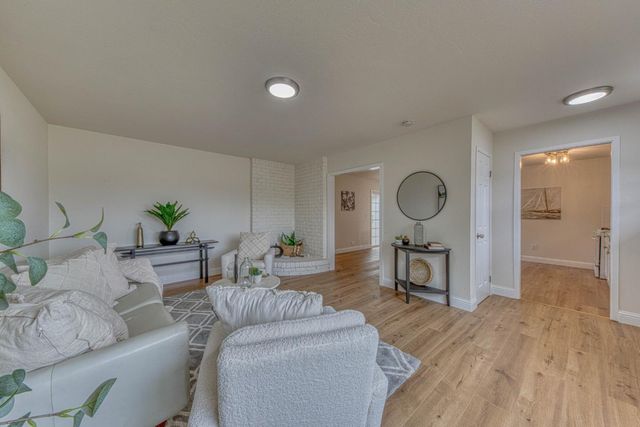 344 Pueblo Drive, Salinas, CA 93906