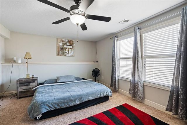 483 S 137th Place, Bonner Springs, KS 66012