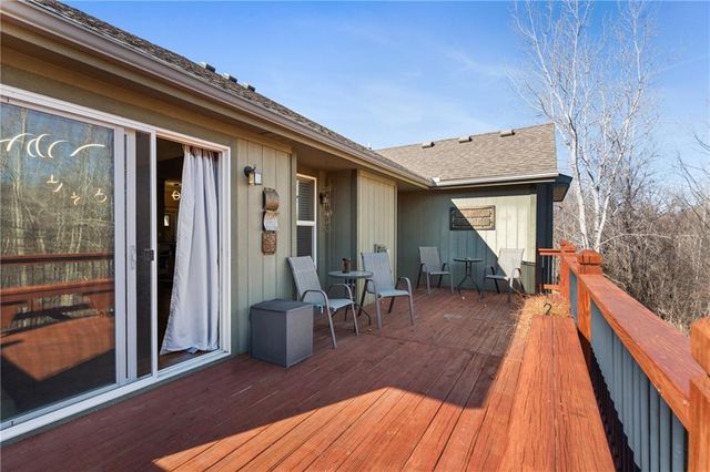 483 S 137th Place, Bonner Springs, KS 66012