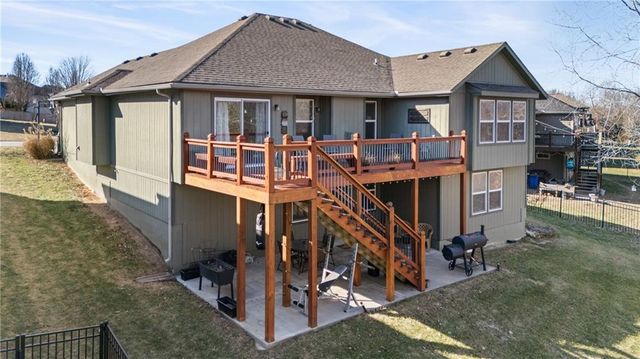 483 S 137th Place, Bonner Springs, KS 66012