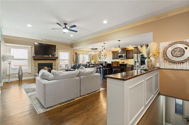 483 S 137th Place, Bonner Springs, KS 66012