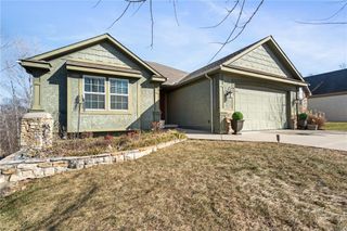 483 S 137th Place, Bonner Springs, KS 66012