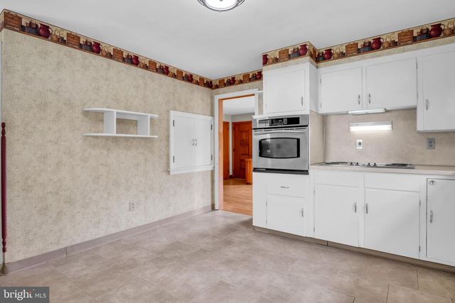 290 DOGWOOD DR, Hummelstown, PA 17036
