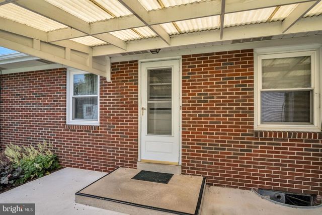 290 DOGWOOD DR, Hummelstown, PA 17036