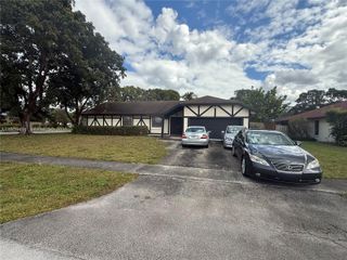 1140 NW 78th Terrace, Plantation, FL 33322