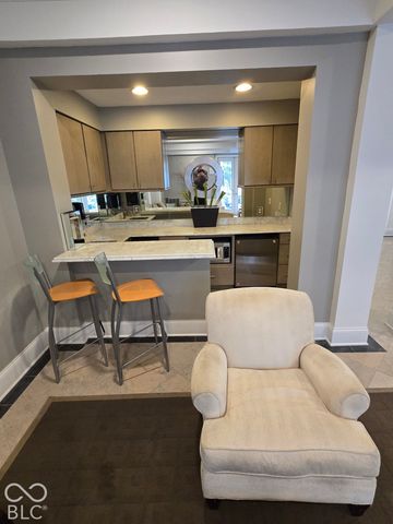 355 E Ohio Street 202, Indianapolis, IN 46204