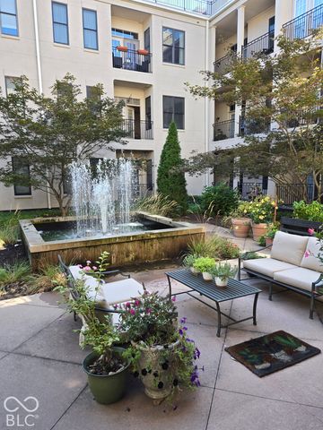 355 E Ohio Street 202, Indianapolis, IN 46204