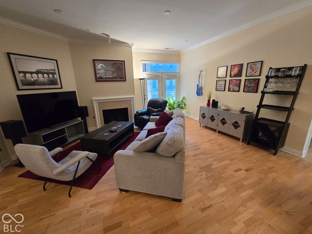 355 E Ohio Street 202, Indianapolis, IN 46204