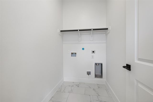 4340 Avron Drive, Stafford, TX 77477