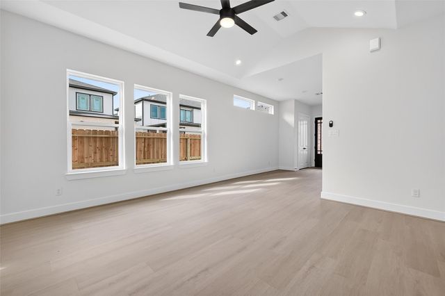 4340 Avron Drive, Stafford, TX 77477