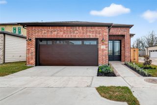 4340 Avron Drive, Stafford, TX 77477