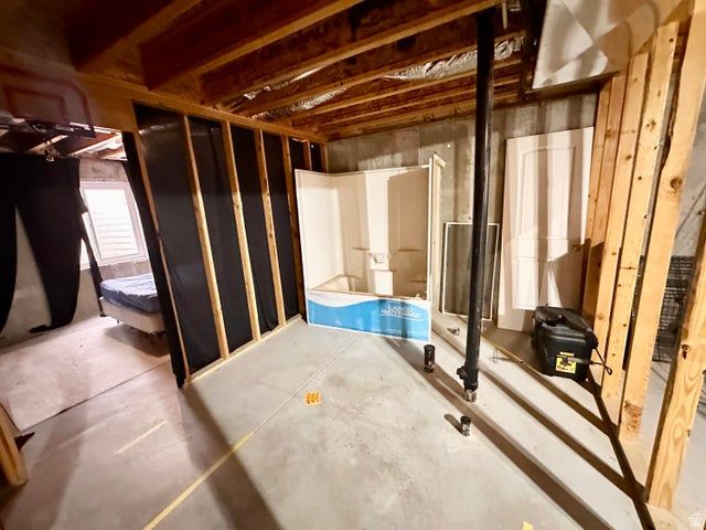 2126 E RAVINE RD, Enoch, UT 84721