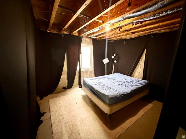 2126 E RAVINE RD, Enoch, UT 84721