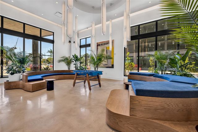 3801 N Dixie Hwy 217, Oakland Park, FL 33334
