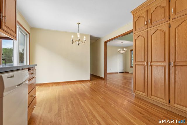 19 Palmer Road, North Haven, CT 06473