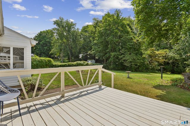 19 Palmer Road, North Haven, CT 06473