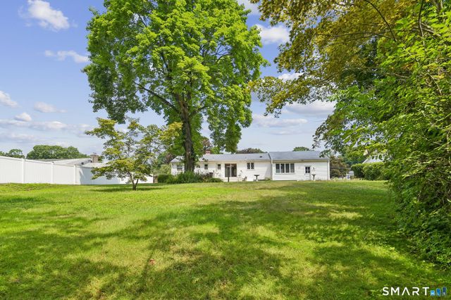 19 Palmer Road, North Haven, CT 06473