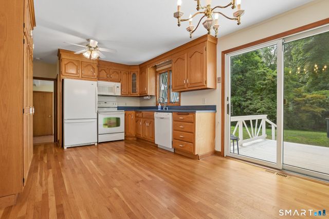 19 Palmer Road, North Haven, CT 06473