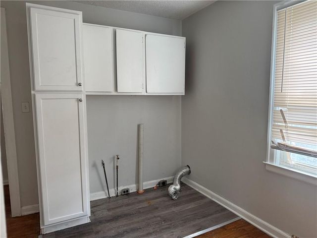1600 Cypress Avenue, Kansas City, MO 64127