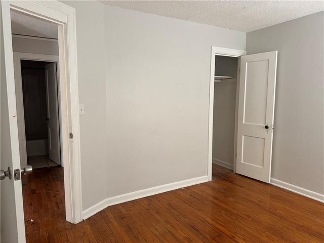 1600 Cypress Avenue, Kansas City, MO 64127