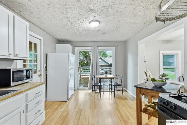5609 Walnut Street, Omaha, NE 68106