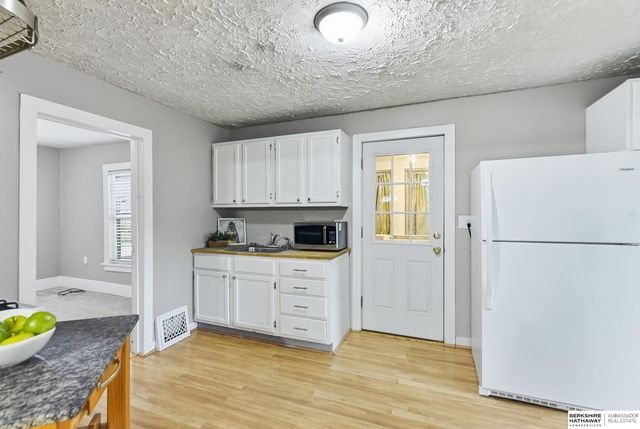 5609 Walnut Street, Omaha, NE 68106