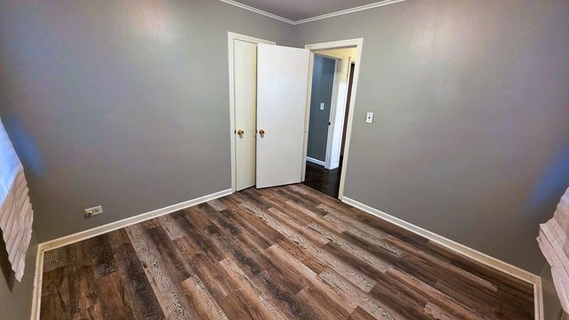 51 50th Avenue, Bellwood, IL 60104