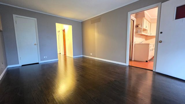 51 50th Avenue, Bellwood, IL 60104