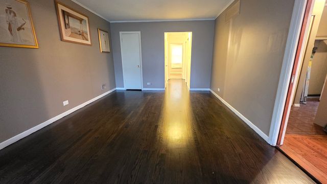 51 50th Avenue, Bellwood, IL 60104