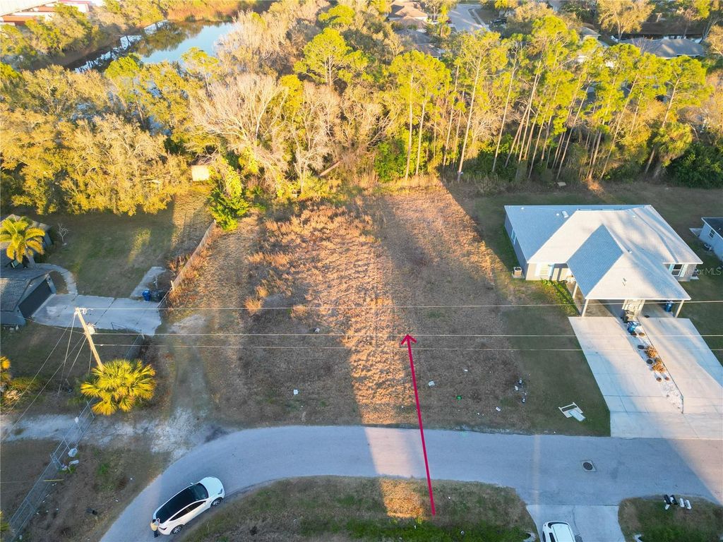 Image 13 of property listing at 4901 20TH STREET COURT E, Bradenton, FL 34203