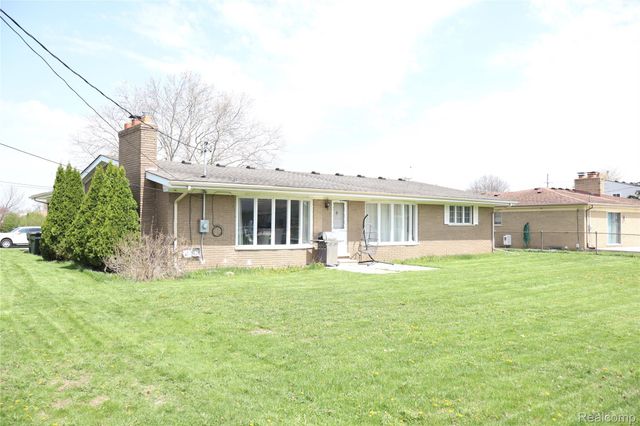 11114 Greendale Drive, Sterling Heights, MI 48312