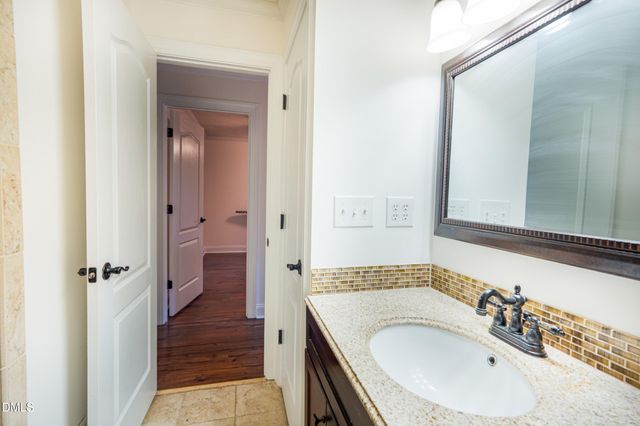 3808 Summerwood Court, Raleigh, NC 27613