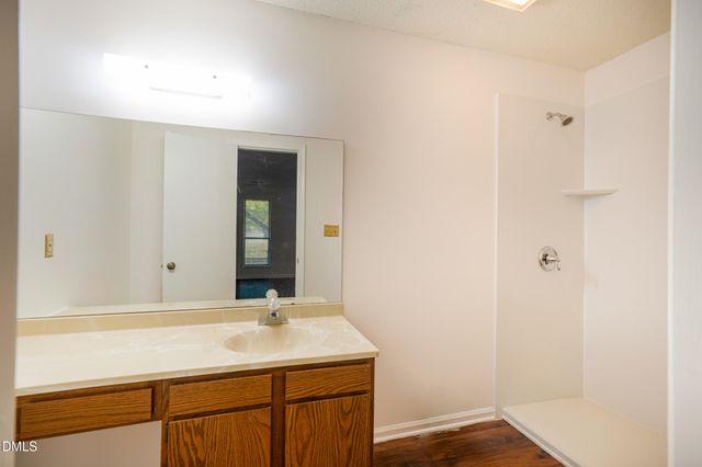 3808 Summerwood Court, Raleigh, NC 27613