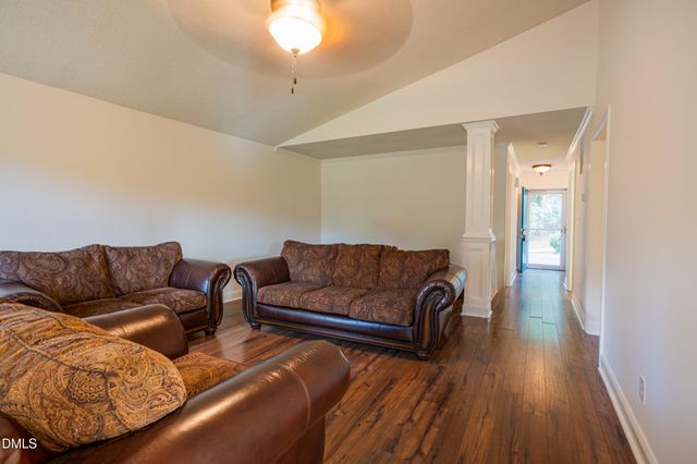 3808 Summerwood Court, Raleigh, NC 27613