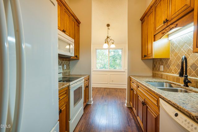 3808 Summerwood Court, Raleigh, NC 27613