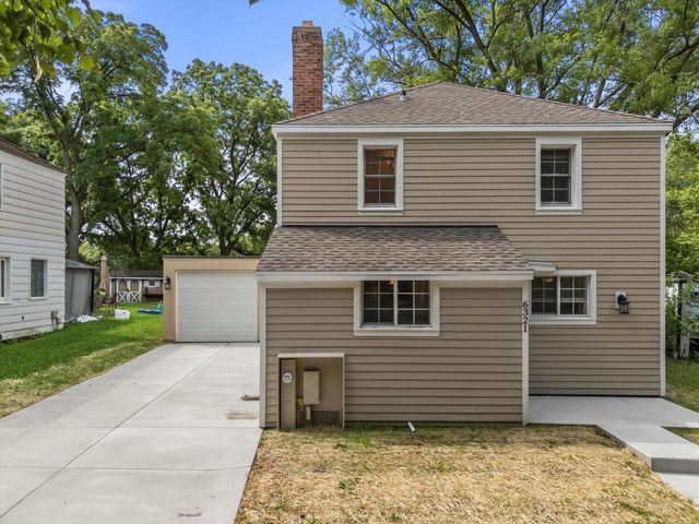 6321 Schoolway, Greendale, WI 53129