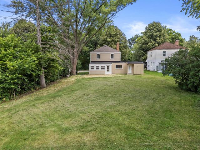 6321 Schoolway, Greendale, WI 53129