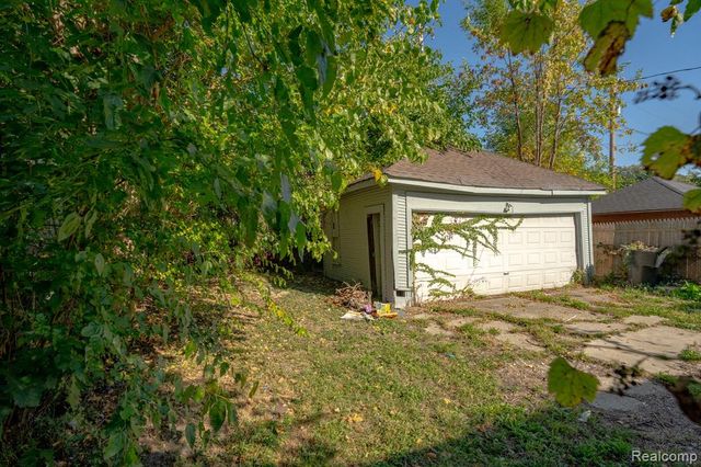 5266 Three Mile Drive, Detroit, MI 48224