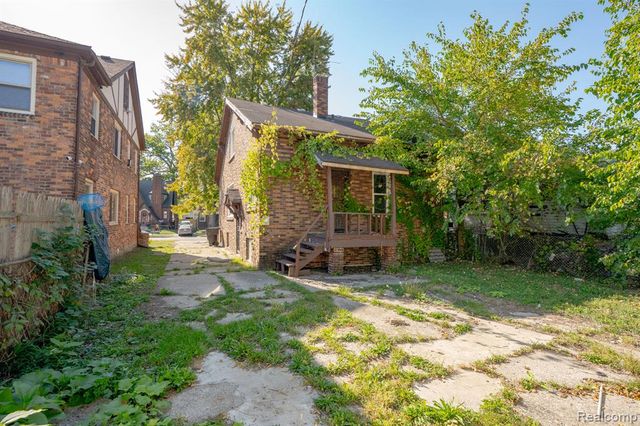 5266 Three Mile Drive, Detroit, MI 48224