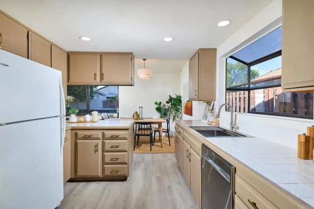 297 Juaneno Ave., Oceanside, CA 92057