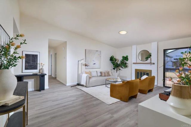 297 Juaneno Ave., Oceanside, CA 92057