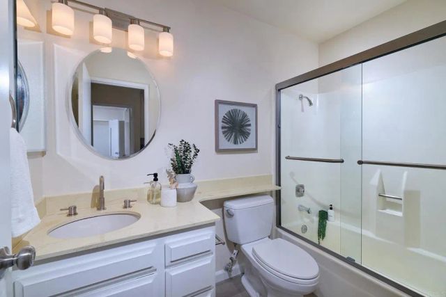 297 Juaneno Ave., Oceanside, CA 92057
